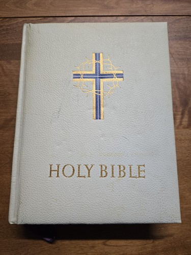 The holy bible deluxe edition - bible,