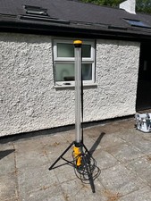 Defender Tripod Stand-up Light