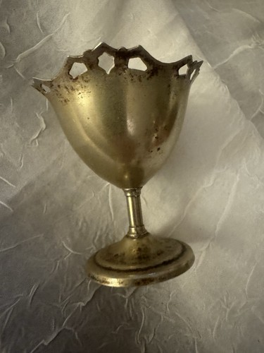 Silver plate egg cup - plate, with