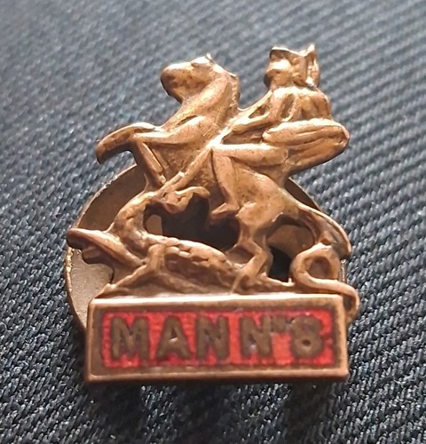 Vintage mann brewery lapel - mann's,