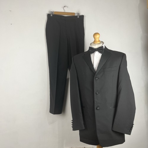 Moss bros tuxedo dinner - tuxedo,