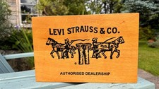 GENUINE LEVI STRAUSS SHOP