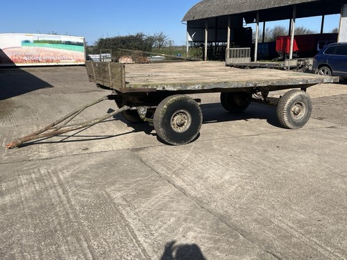 Wheel farm straw trailer - straw,