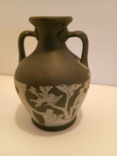 Wedgwood olive green jasper - olive,