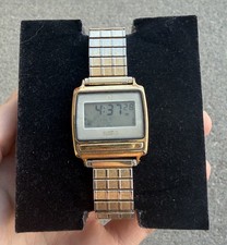 Vintage Timex Q Bar Button