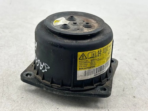 Jaguar x250 hood hinge - jaguar,