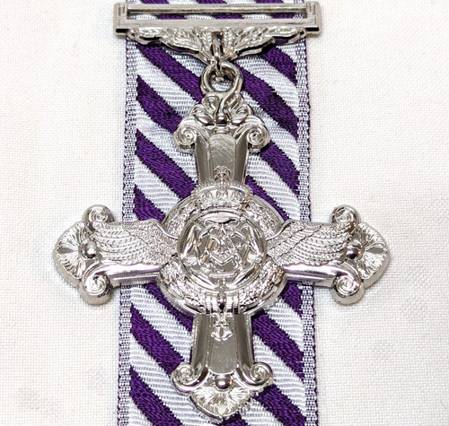 Ww2 distinguished flying cross - flying,
