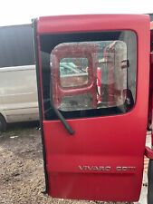 o/s/r red rear door 2016 vauxhall vivaro renault trafic traffic minibus glass