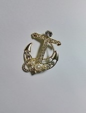 Beautiful Gold Tone Clear Crystal Faux Pearl Anchor Brooch 