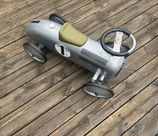 Goki Ride On Race Car Classic