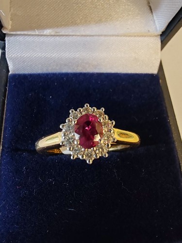 18ct gold ruby diamond ring - 18ct,