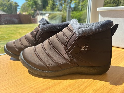 Brown women winter - brown,
