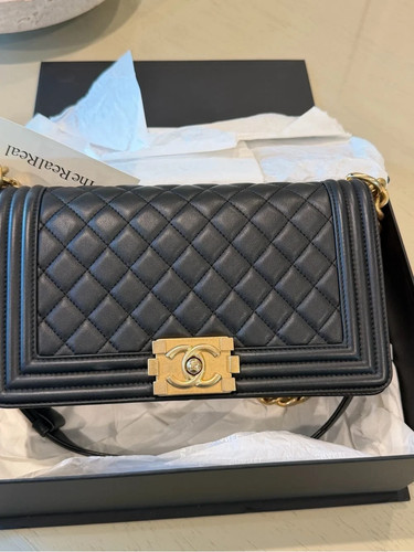 Chanel black quilted boy - chanel,