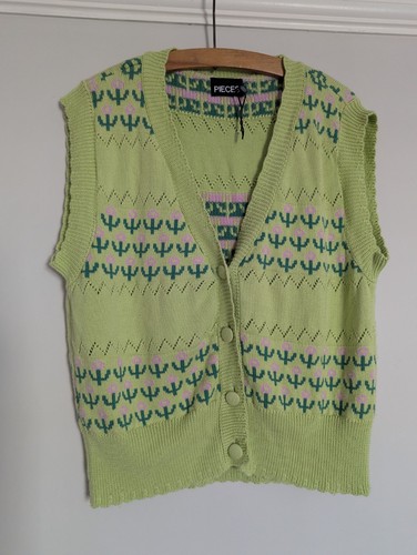 Pieces floral knit fairisle