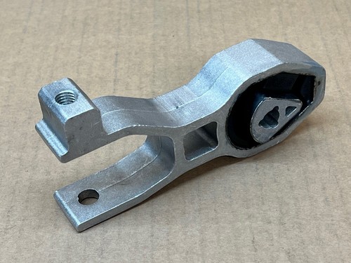 Rear lower engine gearbox - rear,