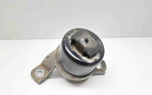 Volvo v70 front engine - volvo,