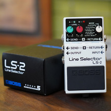 BOSS LS-2 Line Selector Guitar