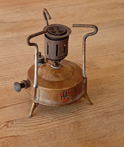 Vintage brass pressure - r.,