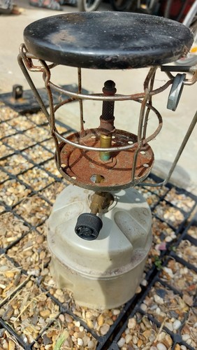 Coleman lantern gas light - lantern,
