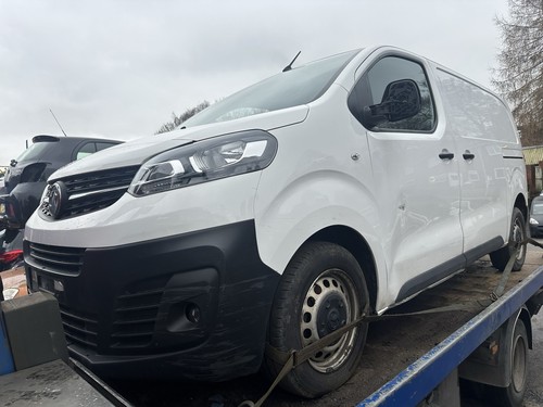Vauxhall vivaro white van - vauxhall,