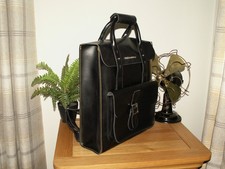 Dr. Martens black unisex