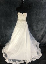 STUNNING WEDDING DRESS