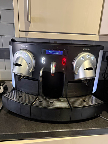 Nespresso gemini 220 - 220, dual