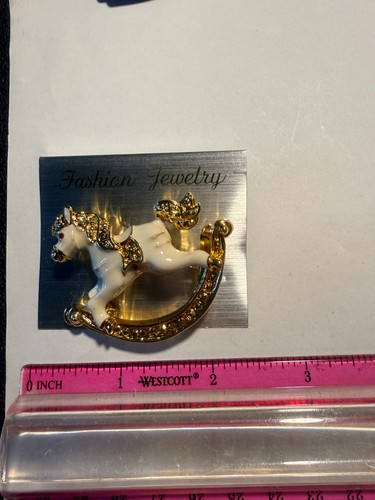 Vintage gold tone and enamel - vintage,