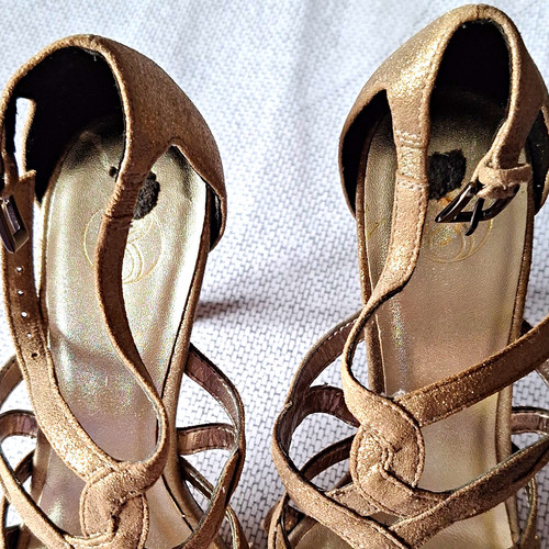 Women gold strappy - women’s,