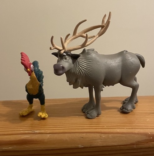 Disney toys figures - toys, cake