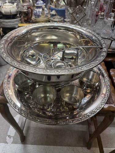 Vintage oneida cup - 10, silver