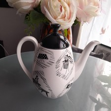 METRO SHAPED COFFEE POT