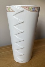 Aynsley Swallowtail Vase New England Fine Bone China Made England Boxed Hearts