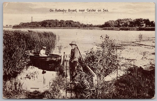 Small boat rollesby - small,