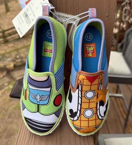 Disney toy story - story, 4