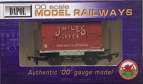 Dapol b383 lner 12t - 00,