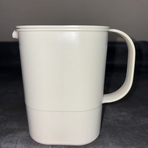 Tupperware jug for - tupperware, door