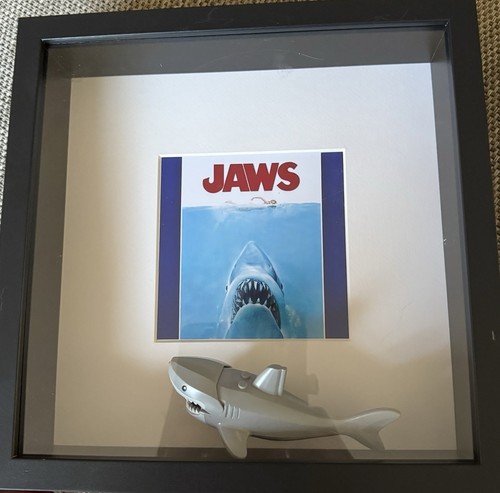 Jaws minifigure bespoke frame - jaws,