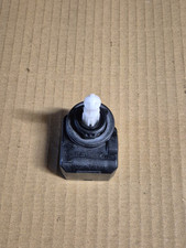 Audi A6 C6 / VW Passat Headlight Level Adjustment Motor 008830HL0 HELLA