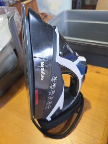 Breville iron vin438 - breville,