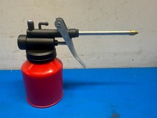 Oil Can Pump Oiler 250ml Metal High Pressure Oiler Hand Pump Oil Can