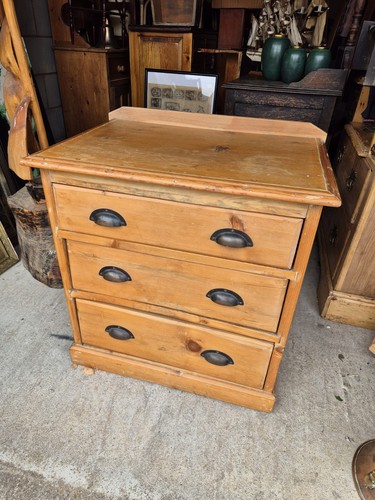 Victorian stripped pine chest - pine,