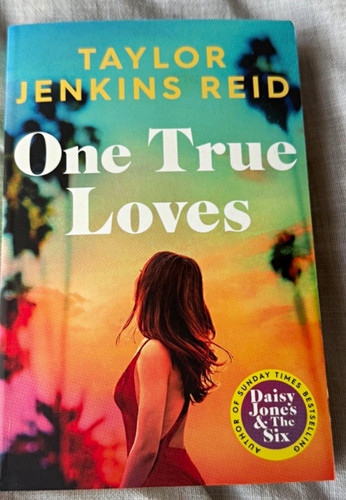 One true loves taylor - one, by