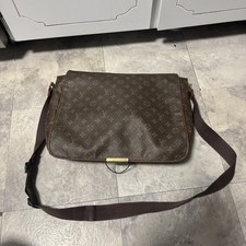LOUIS VUITTON LV Monogram