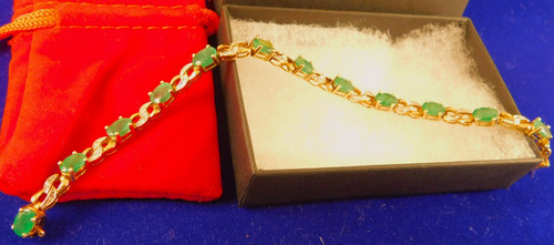 Beautiful short 9ct emerald - beautiful,