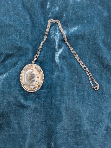 Vintage necklace faux oval - vintage,