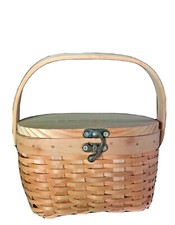 Bamboo Basket LongaBerger style French patisserie beige Kobe Japan Vintage