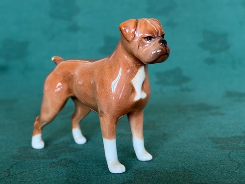 Beswick pottery boxer dog - beswick,