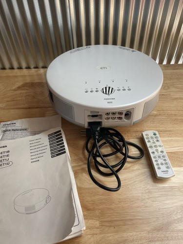 Toshiba tlp et1u projector - toshiba,