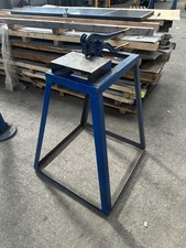 Roper Whitney Punch with stand